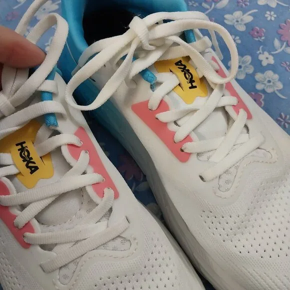 3280 HOKA One One Size 8 D Wide Anari 7. In Blue and White. Excellent Condition. - Picture 6 of 14